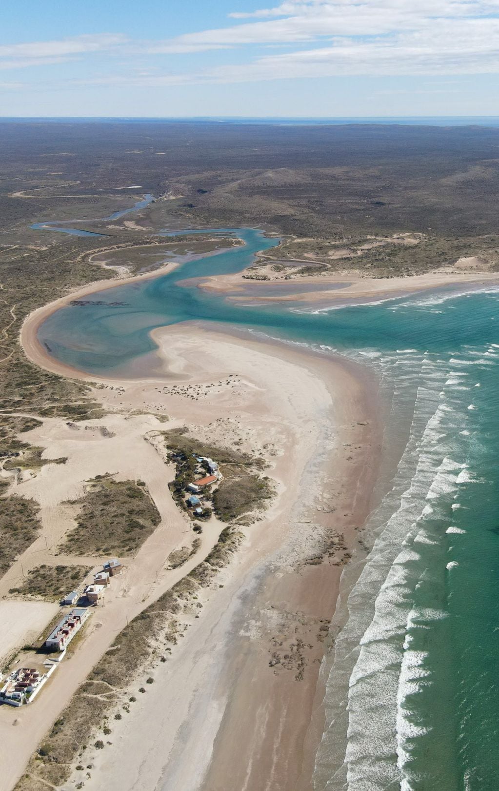 Las Playas Doradas tienen la arena más fina de todo el país.