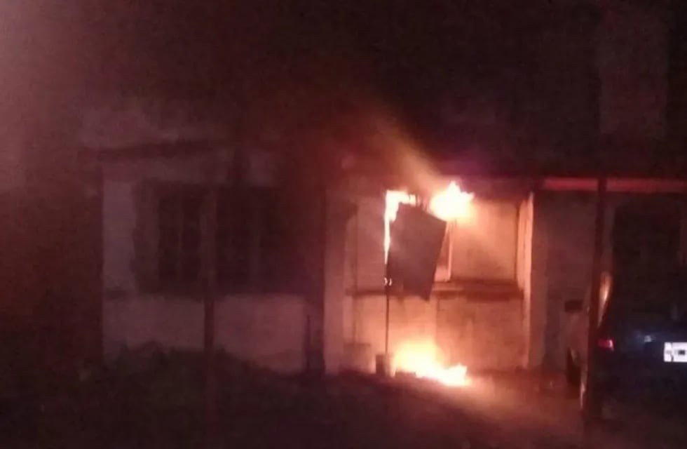 Incendio de vivienda en Punta Alta
