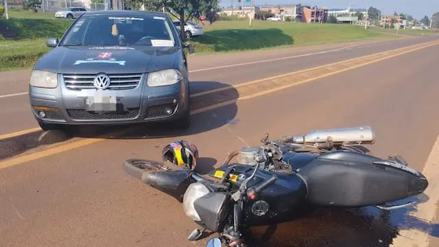 San Vicente: accidente vial dejó un saldo de un motociclista herido