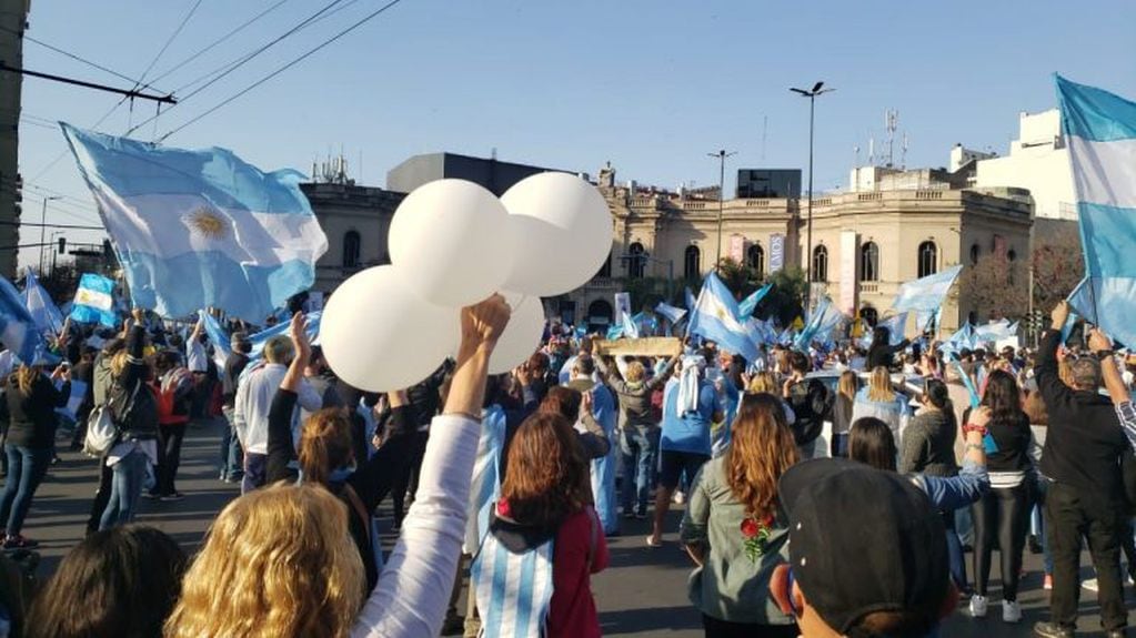 Así es el banderazo en Córdoba.