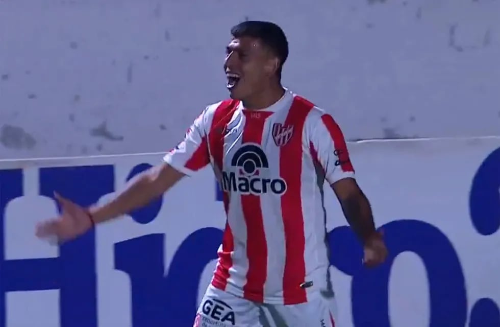 Santiago Rodríguez marcó marcó por duplicado en Junín e Instituto volvió a la victoria (Captura de pantalla).