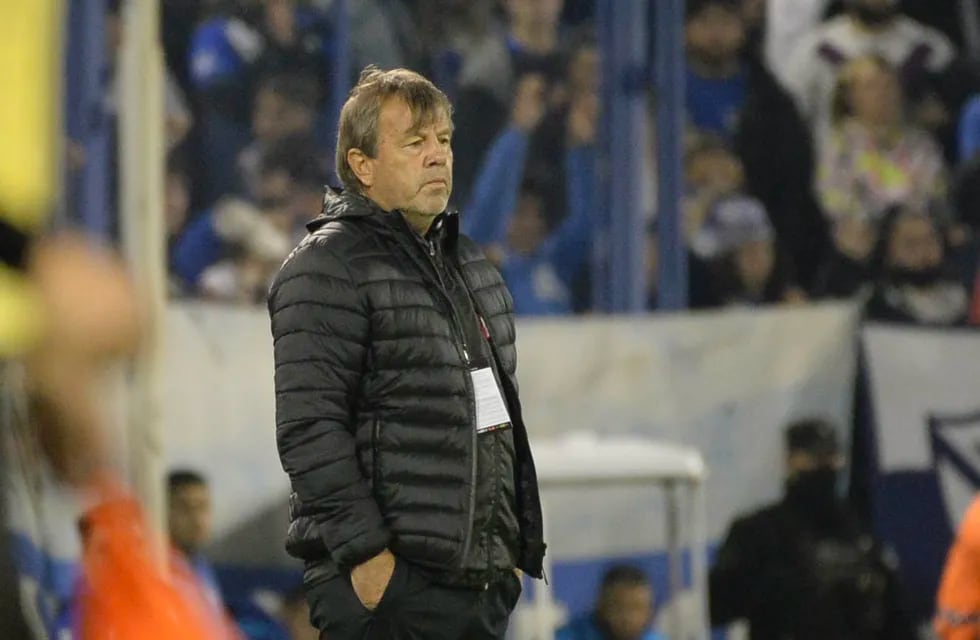 Ricardo "Ruso" Zielinski volverá a enfrentar a Belgrano, el equipo al que ascendió en 2011 contra River.