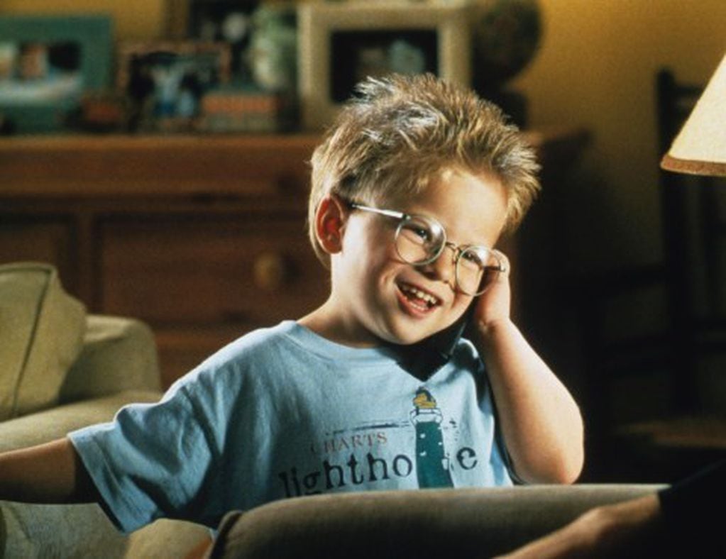 Jonathan Lipnicki interpretó a "George" el hermano mayor de "Stuart"  (Instagram/@jonathanlipnicki)