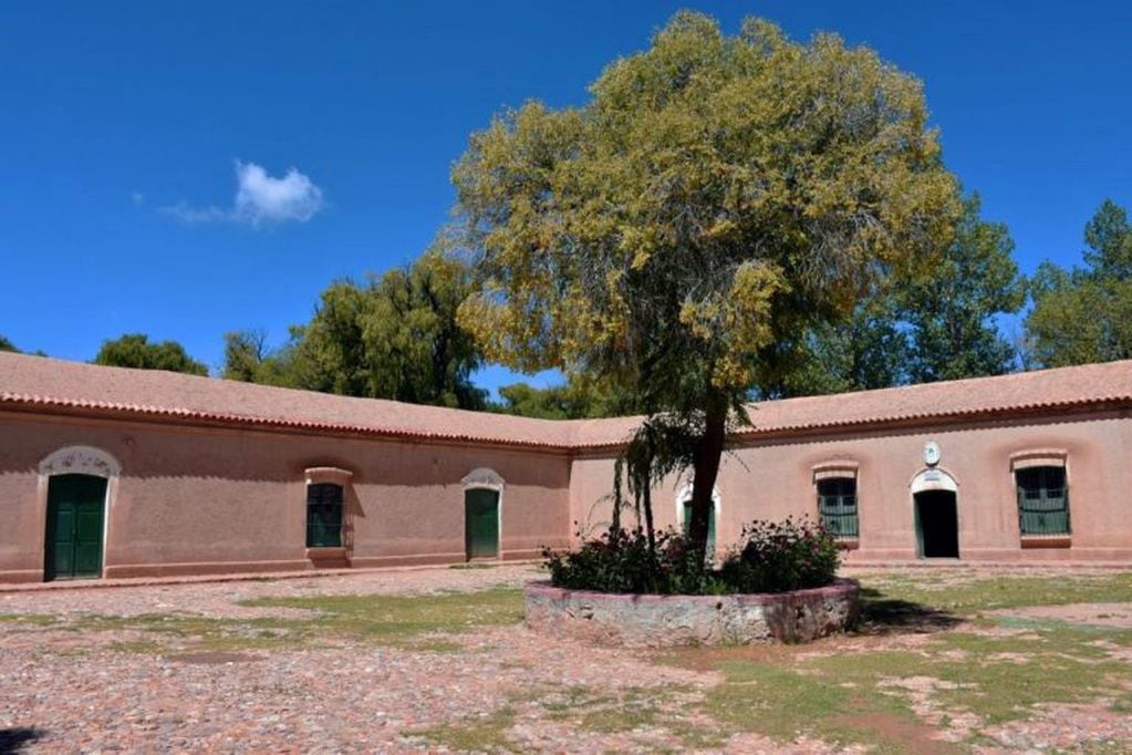 Vista del patio de la histórica Casa del Marqués de Yavi, sitio que funciona como museo histórico provincial y está declarado como Monumento  Histórico Nacional.