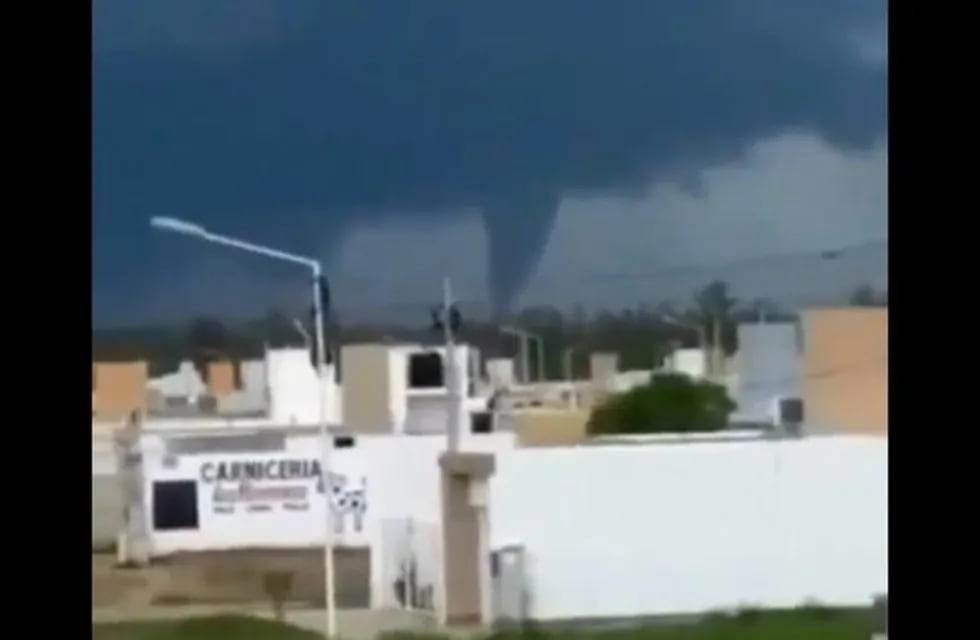 Impresionante tornado en Las Varillas.