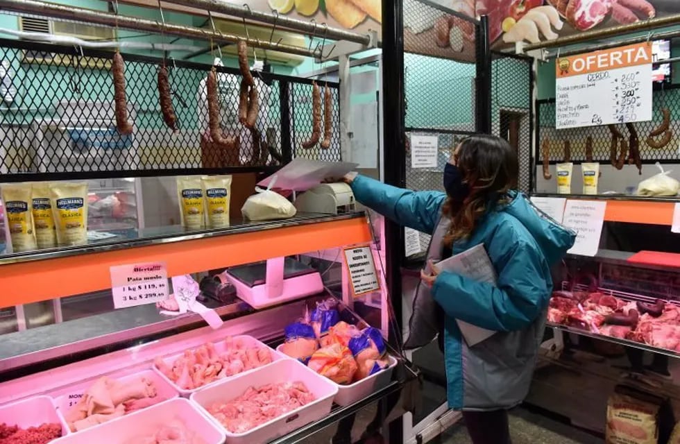 La Municipalidad de La Plata verifica el cumplimiento de precios máximos de carne y productos avícolas (Municipalidad de La Plata)