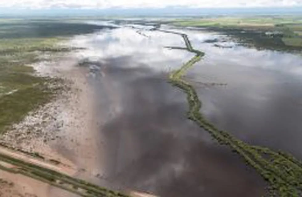 Las inundaciones dejaron inutilizada la Ruta Nacional 34 a la altura de San Martín de las Escobas.