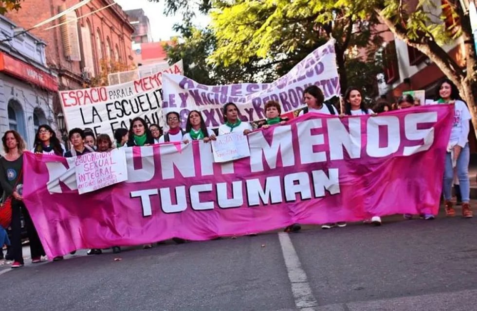 Marcha Ni Una Menos Tucumán (Colectivo Ni Una Menos Tucumán. Facebook)