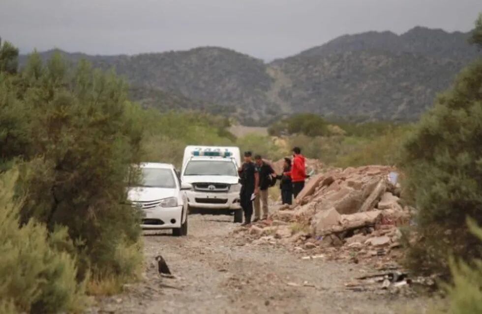 Hallaron el cadáver de una mujer camino a Villavivencio