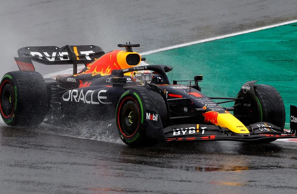 Verstappen se impuso en Suzuka y festejó una nueva corona en la F1.