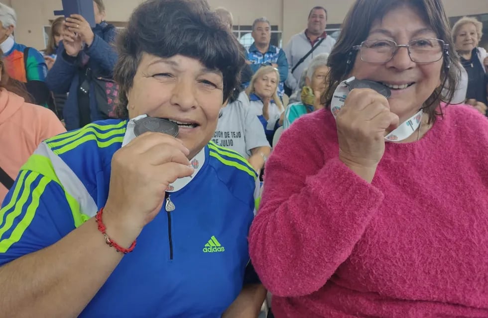 Susana Herrera y Gladys Hernández obtuvieron medalla de Plata en Pentatlón en los Torneos Bonaerenes.