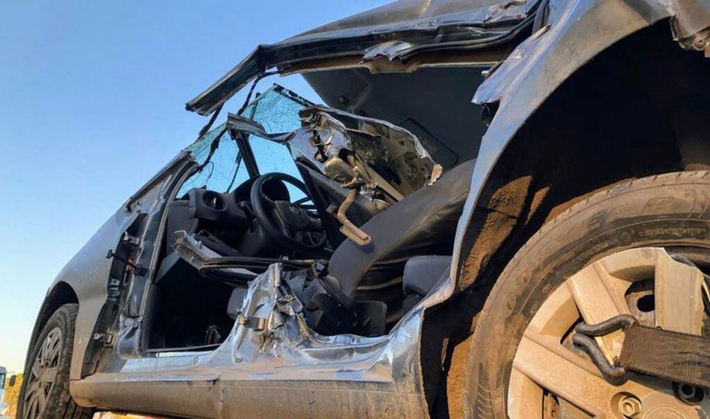 Una mujer fue internada luego de chocar con camión sobre la Autopista Rosario-Santa Fe a la altura de Granadero Baigorria. (@conclusionros)