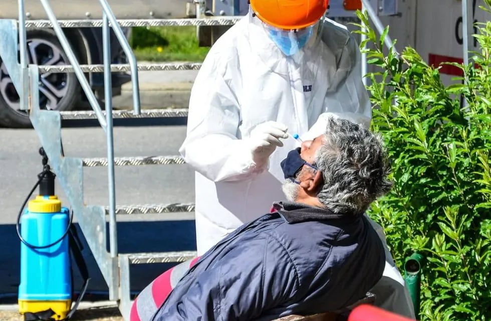 La Municipalidad de Ushuaia, a través del área de Salud, llevó adelante la primera campaña de testeo intensivo de posibles casos de coronavirus, en lo que es un cambio de metodología en relación al programa DetectAR.