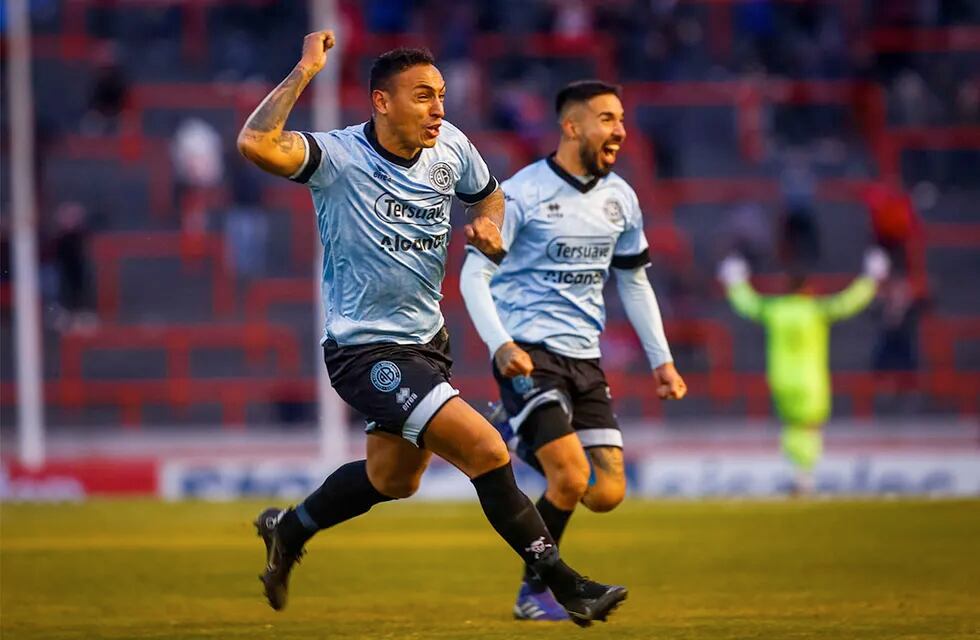 Así se festeja un primer gol en Belgrano, y que sirvió para ganar. Fabián Bordagaray, el ex River hoy en el Pirata (La Voz).