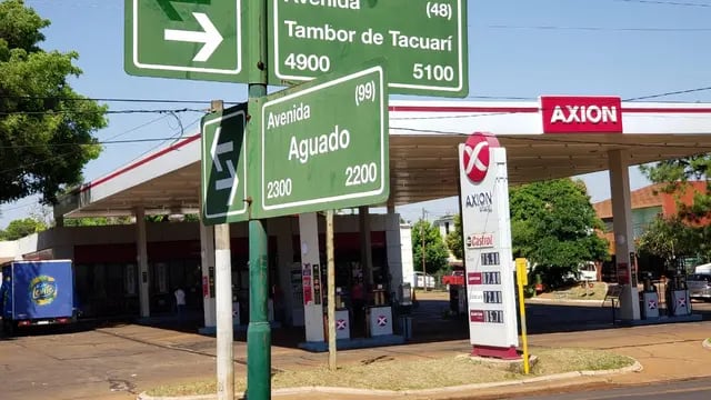 A contramano en Posadas: estación de servicio baja sus precios en la nafta