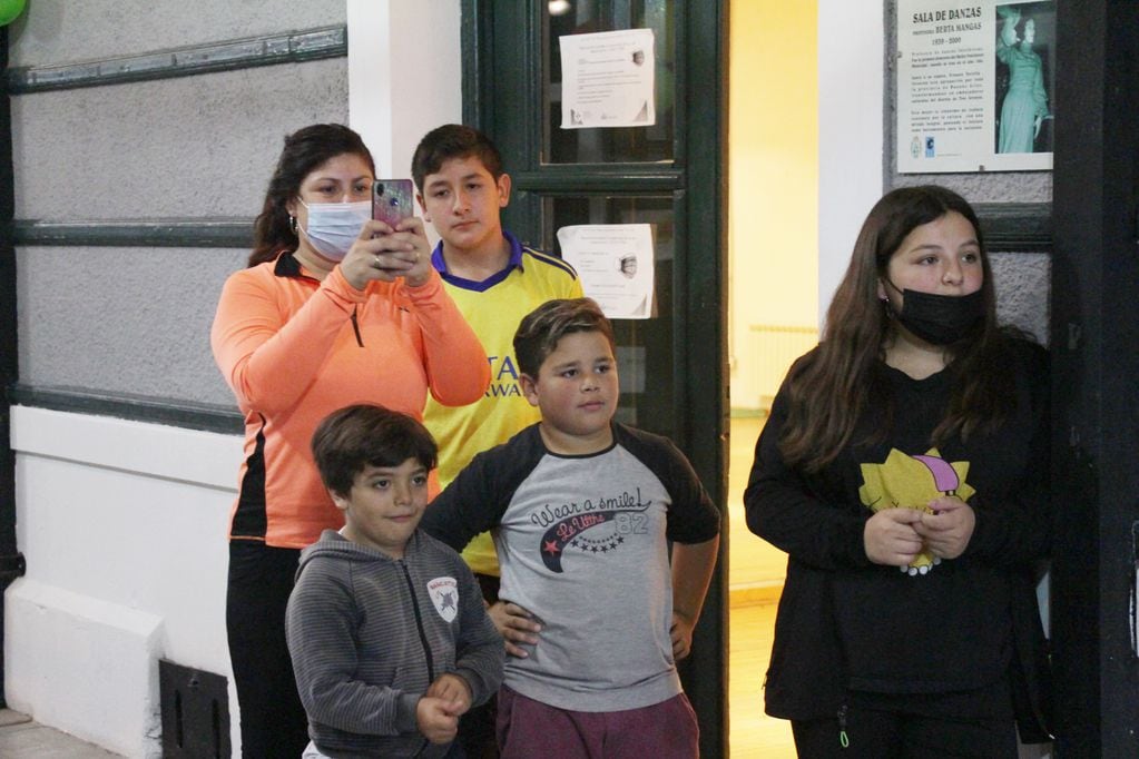 Exposición de carrozas alegóricas de la Fiesta del Trigo en el CCE