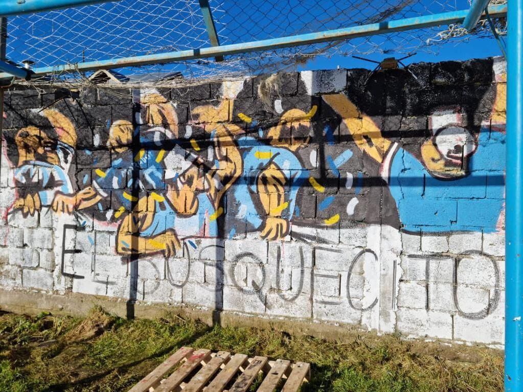 Malvinas, Fútbol y Maradona, son las temáticas utilizadas para el Mural del Bario "El Bosquecito".
