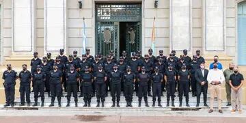 Ponen en funciones a 800 nuevos policías en Santa Fe