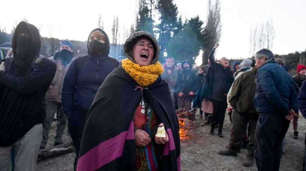 En qué consiste el operativo desgaste que implementará el estado contra la toma mapuche cerca de El Bolsón