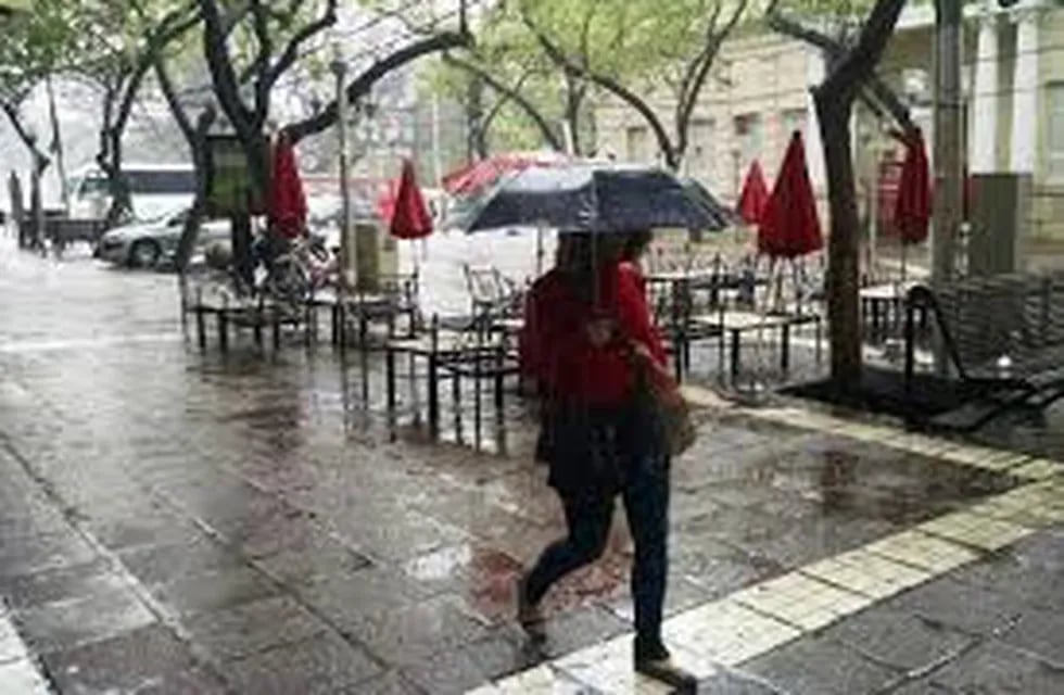 Alerta por tormentas fuertes para el sudeste de Córdoba.