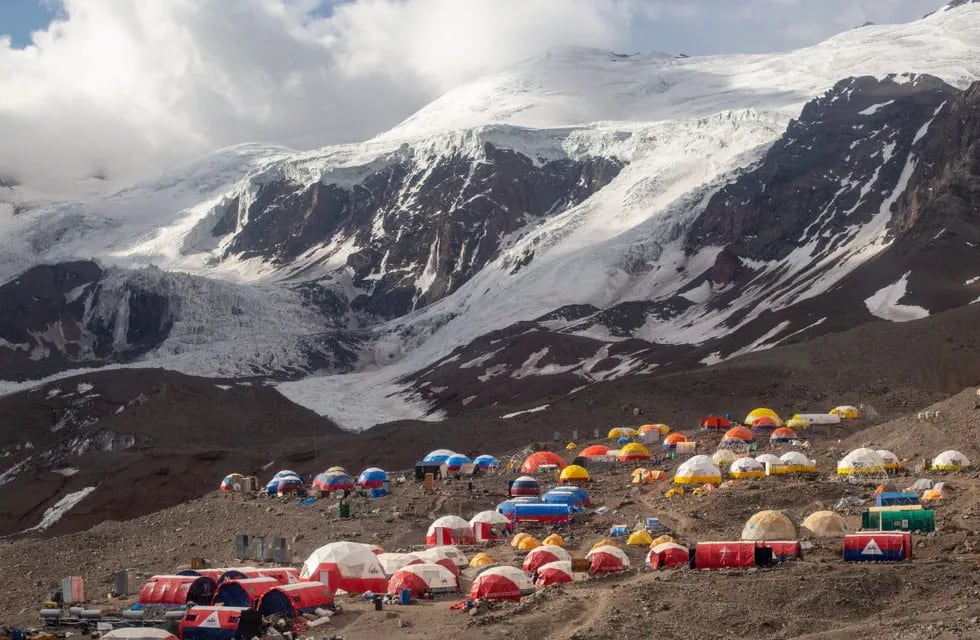 Los andinistas y amantes de la montaña ya se encuentran disfrutando de la temporada 2022-2023, a los pies del coloso de América.