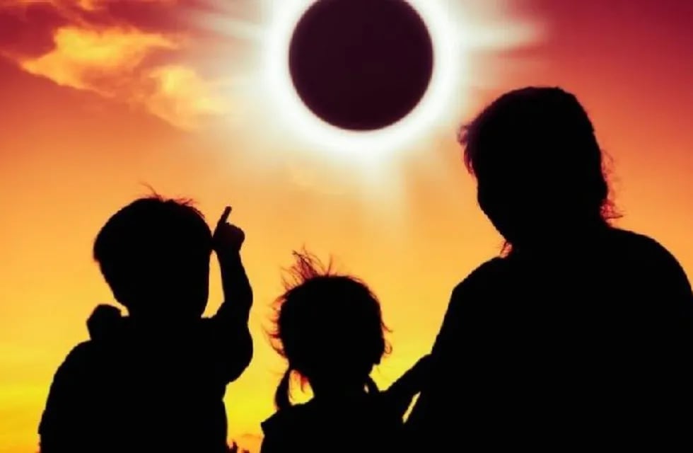 Recomendaciones de la DGE por el Eclipse solar en Mendoza.