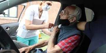 Santa Fe aplica dosis de refuerzo a mayores de 70 años