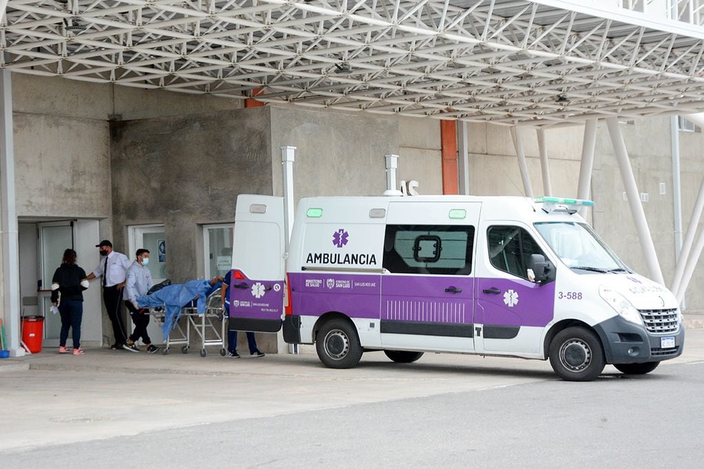 Denuncias por demoras de hasta 6 horas en la parte de "Emergencias" del Hospital Central "Dr. Ramón Carrillo".