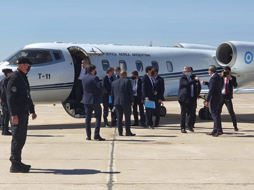 El presidente ya aterrizó en San Juan.