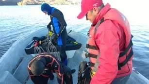 El grupo especial Duar inició las tareas de búsqueda del militar desaparecido en el Lago San Roque. (Carlos Paz Vivo)