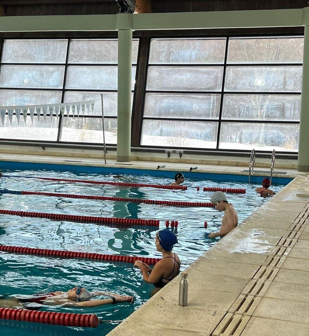 Durante el receso invernal habrá pileta libre en el natatorio polo deportivo Héroes de Malvinas