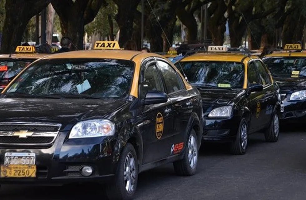 Taxistas se movilizan al Concejo. (Conclusión)
