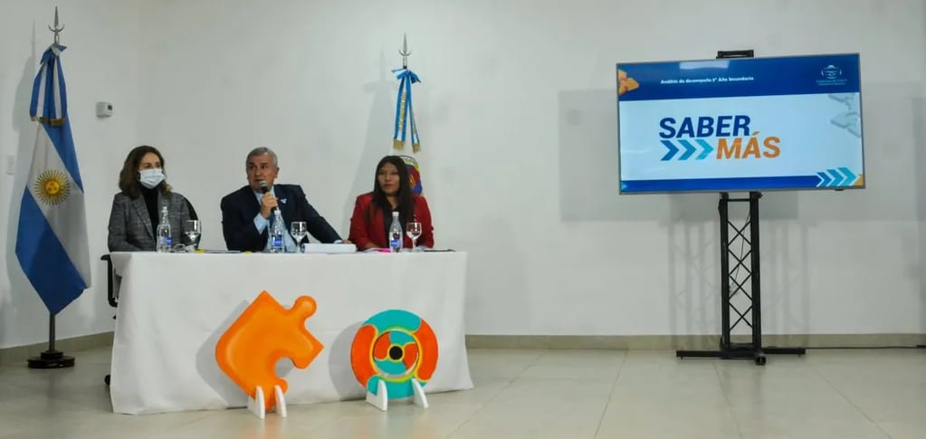 El gobernador Morales presentó los resultados de la iniciativa "Saber Más" y comprometió respuestas desde el Estado.