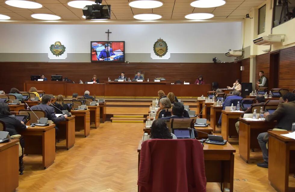 La Legislatura de Jujuy aprobó esta semana la ley n° 6.351 de “ratificación de los títulos de propiedad comunitaria a las comunidades aborígenes”.