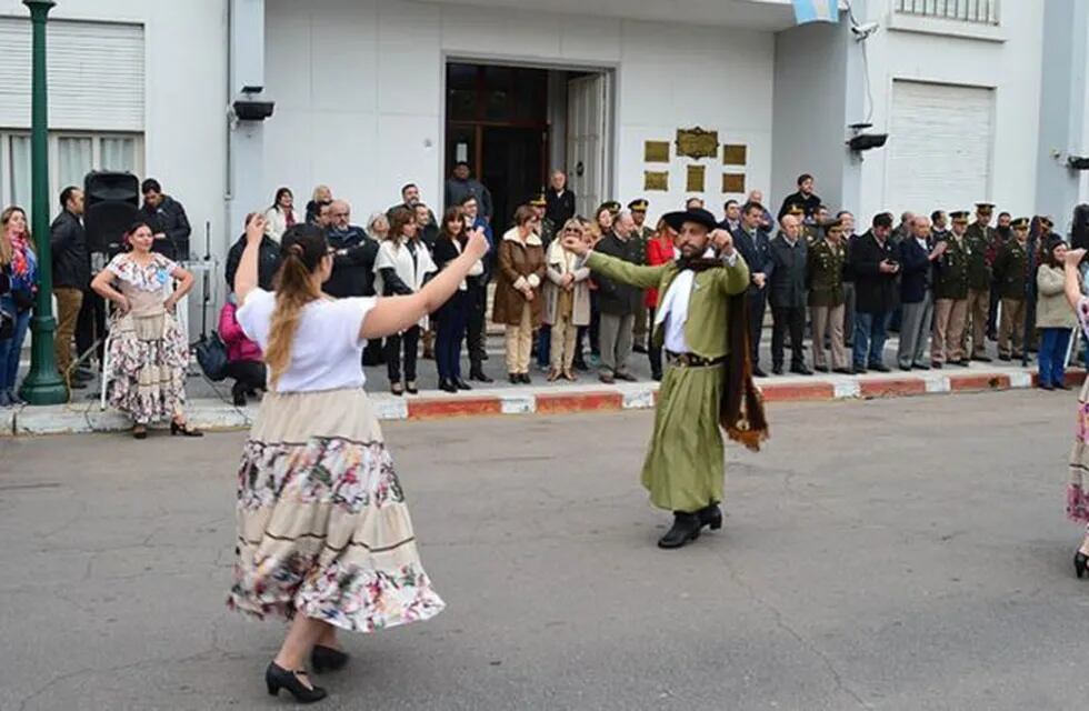 Acto del 25 de Mayo (Municipalidad de Santa Rosa)