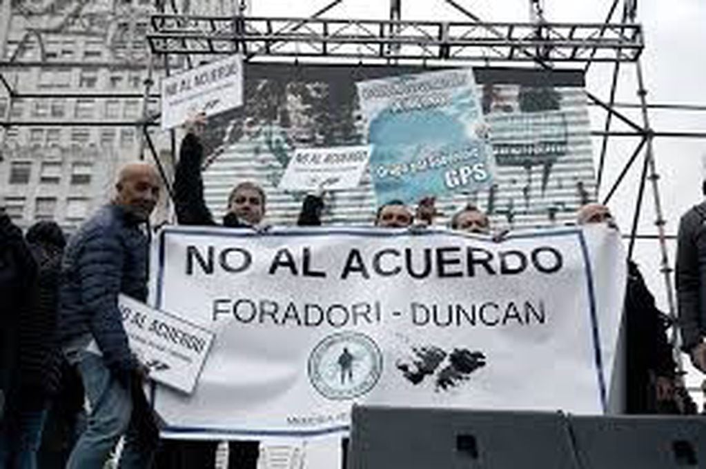 Muchas personas se pronunciaron en contra del acuerdo Foradori Duncan.