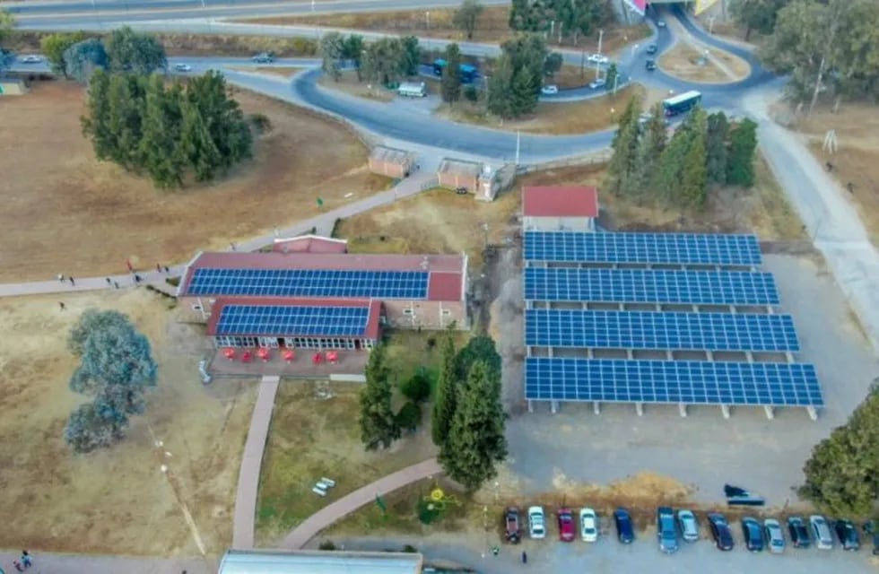 Universidad salteña tendrá el estacionamiento solar más grande de Argentina  (Web)