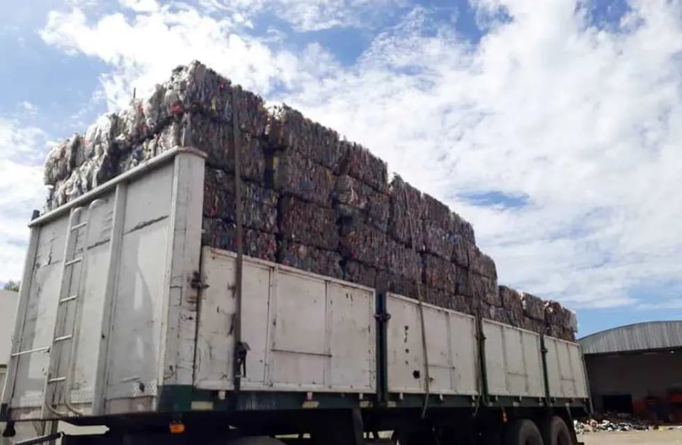 En Alvear vendieron más de 20.000 kilos de hojalata y plásticos para reciclar.
