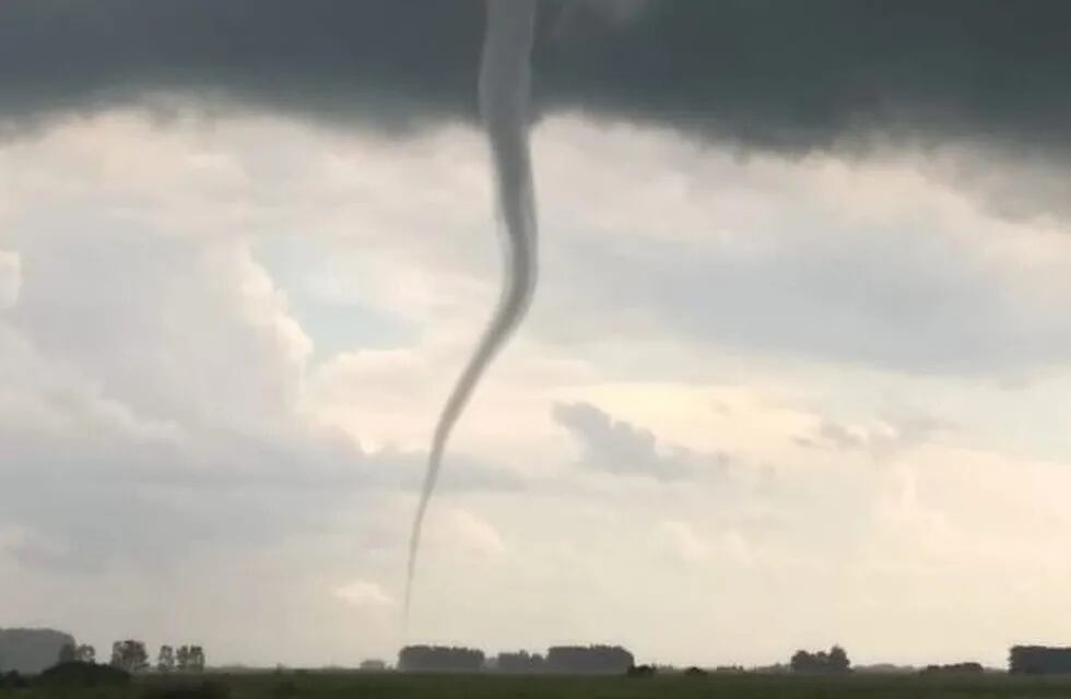 Tornado en Punta Indio (Web)