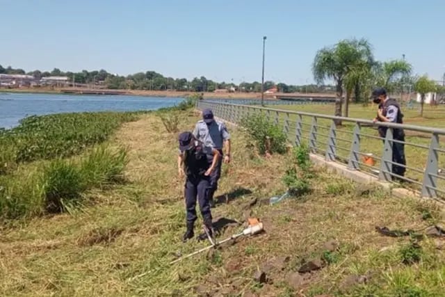 Falleció mientras cortaba el césped en la costanera de Posadas