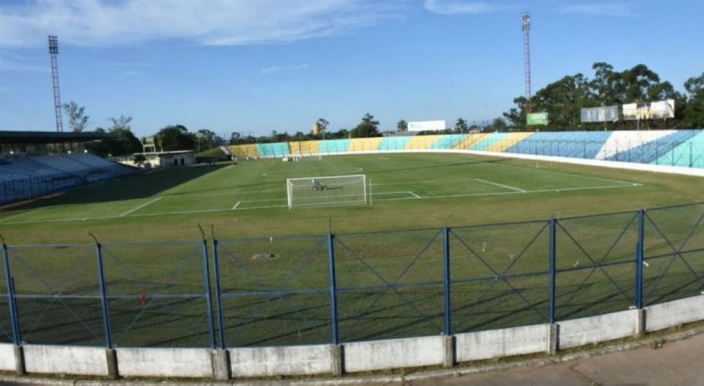 Estadio Antonio Romero de Formosa, donde quiere jugar Sarmiento.