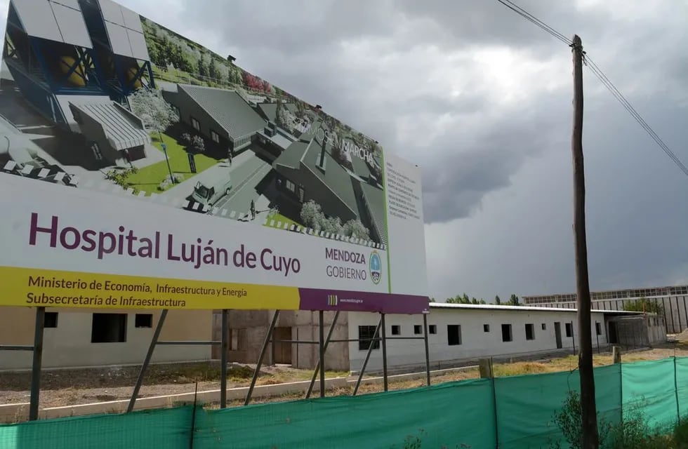 El Gobierno demandará a la empresa constructora Danilo De Pellegrion por incumplimiento del contrato en la obra del Hospital de Luján. Los Andes