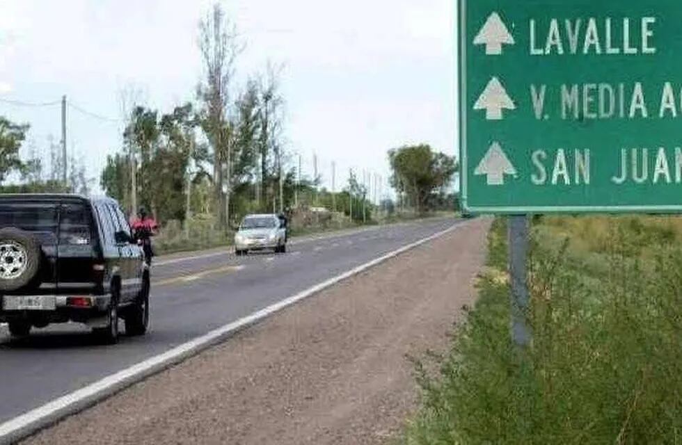 Ruta desde Mendoza hacia San Juan