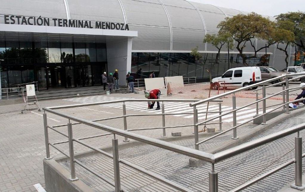 Terminal de Ómnibus de Mendoza.