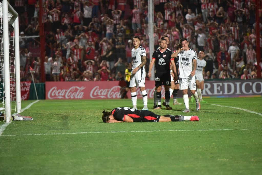 Instituto perdió 0-2 ante Central Córdoba de Santiago del Estero por la fecha 14 de la Liga Profesional. (Nicolás Bravo / La Voz)