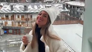 Agustina Gandolfo disfruta de la nieve en una pequeña localidad italiana.