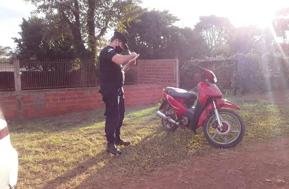 Moto secuestrada por la policia de Iguazú