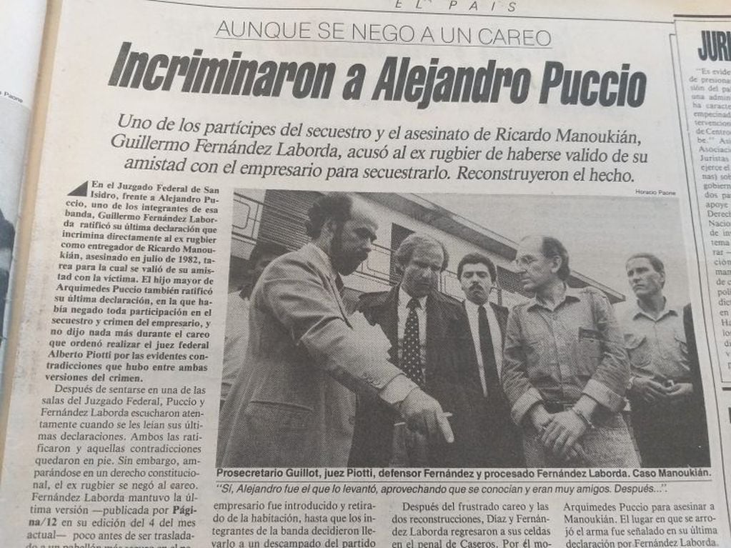 La imagen de Alberto Fernández, ubicado detrás de Guillermo Fernández Laborde, se publicó el 24 de febrero de 1988 en el diario Página 12.