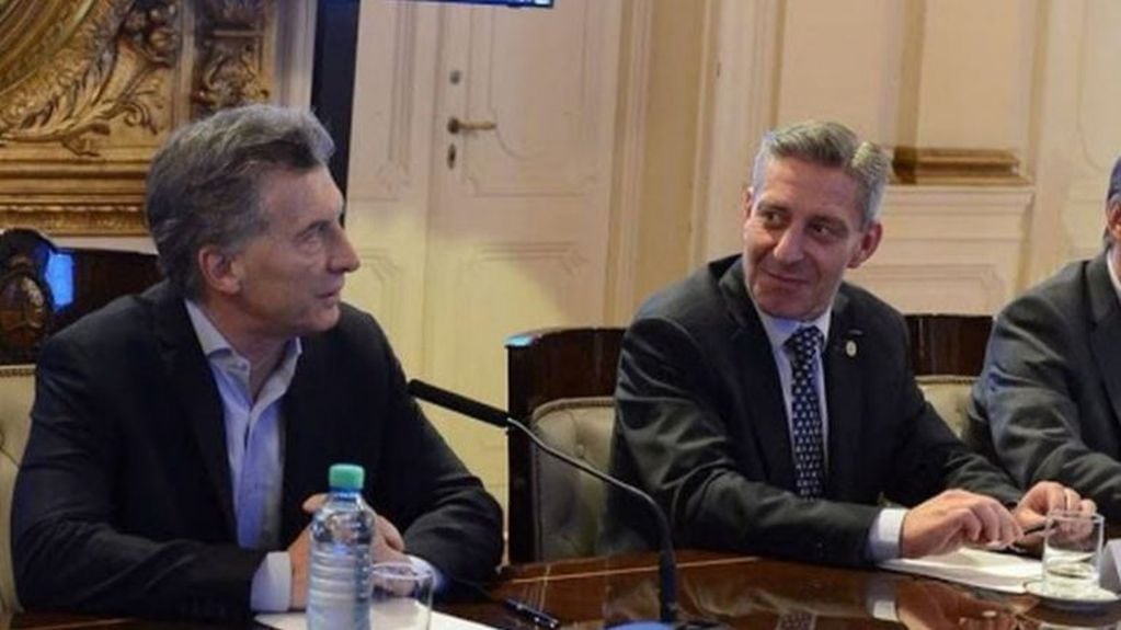Arcioni junto al presidente Macri.