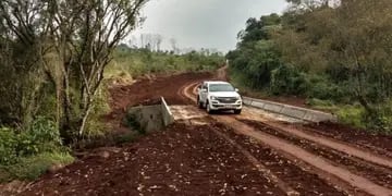 Colonia Delicia: quedó habilitado un nuevo puente sobre el arroyo Yacutinga